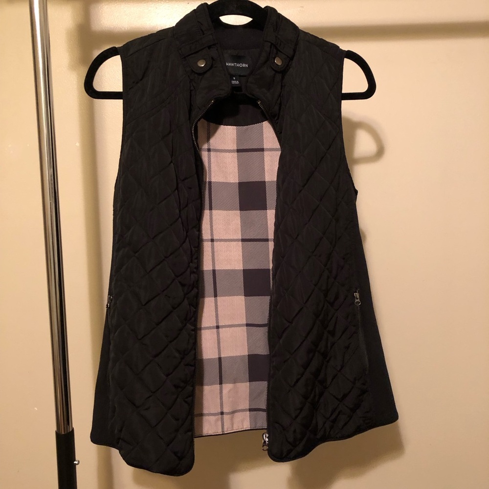 Black with plaid inlay women’s medium vest